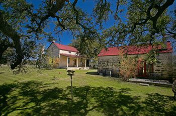 Back Forty Of Fredericksburg Bed & Breakfast Exterior photo
